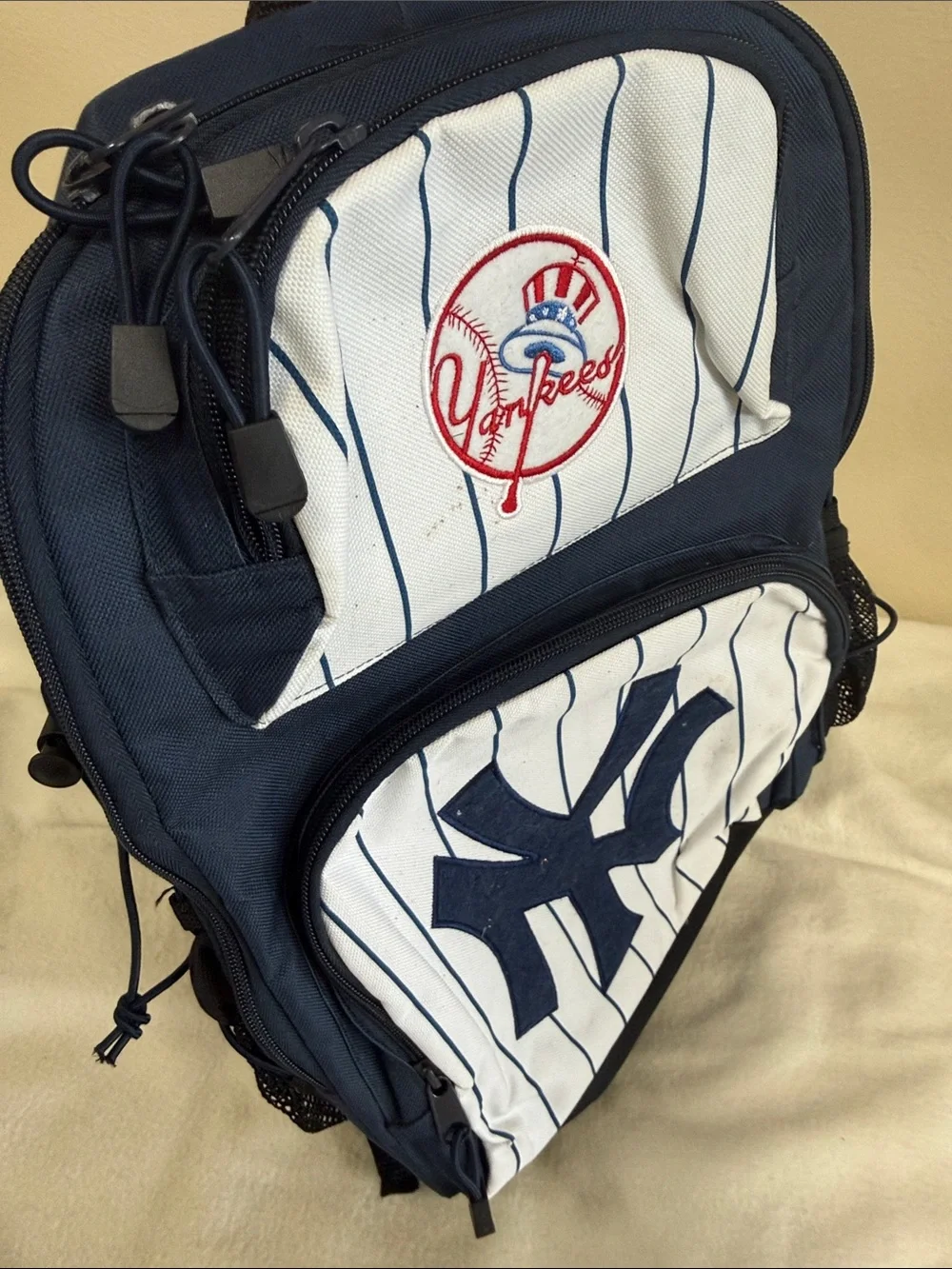 NY YANKEES!  Navy & White Pinstripe Backpack - Official Team Logo